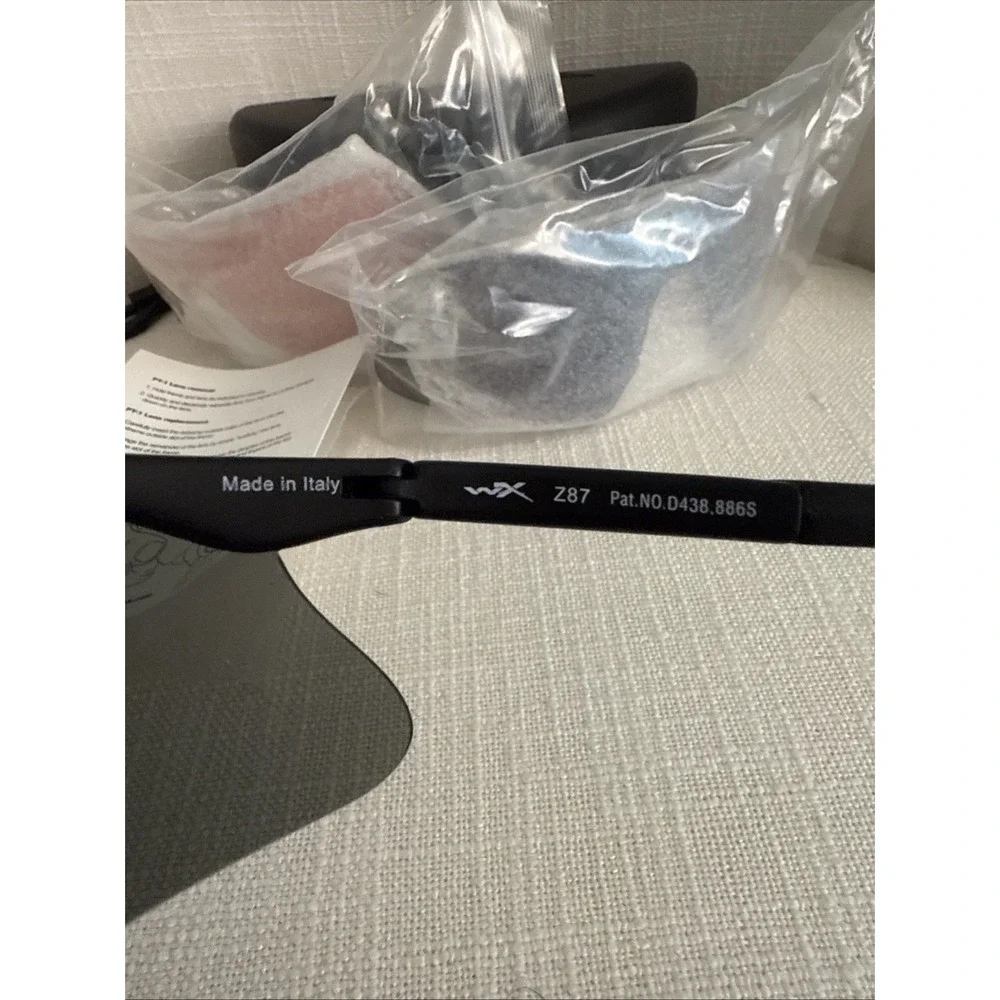 Wiley X PT-1 Sunglasses Matte Black Frame w/ Smoke Gray/ Reflect Gray/light Rust